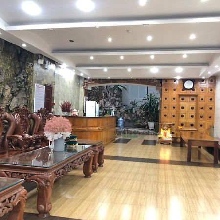 Hoang Linh Hotel Buon Ma Thuot Exterior foto