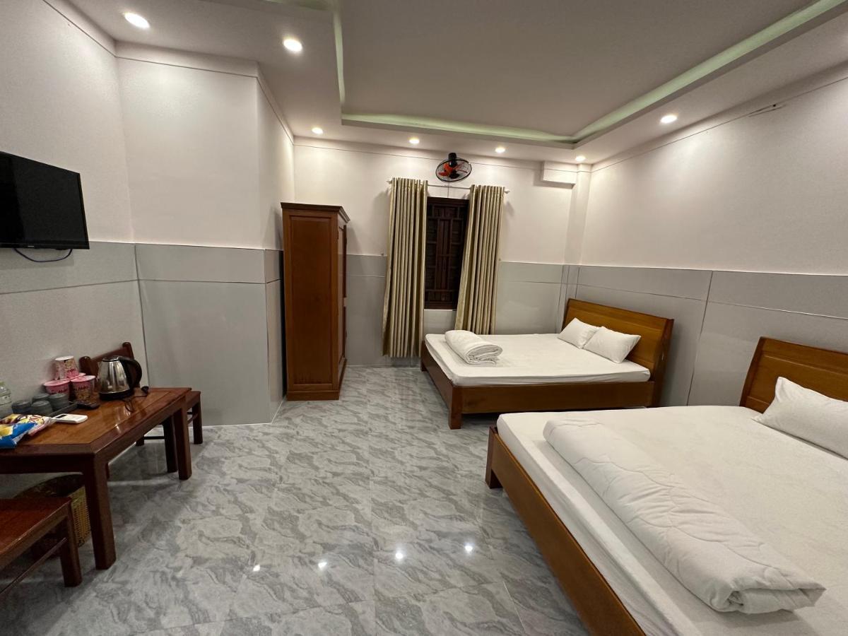 Hoang Linh Hotel Buon Ma Thuot Exterior foto
