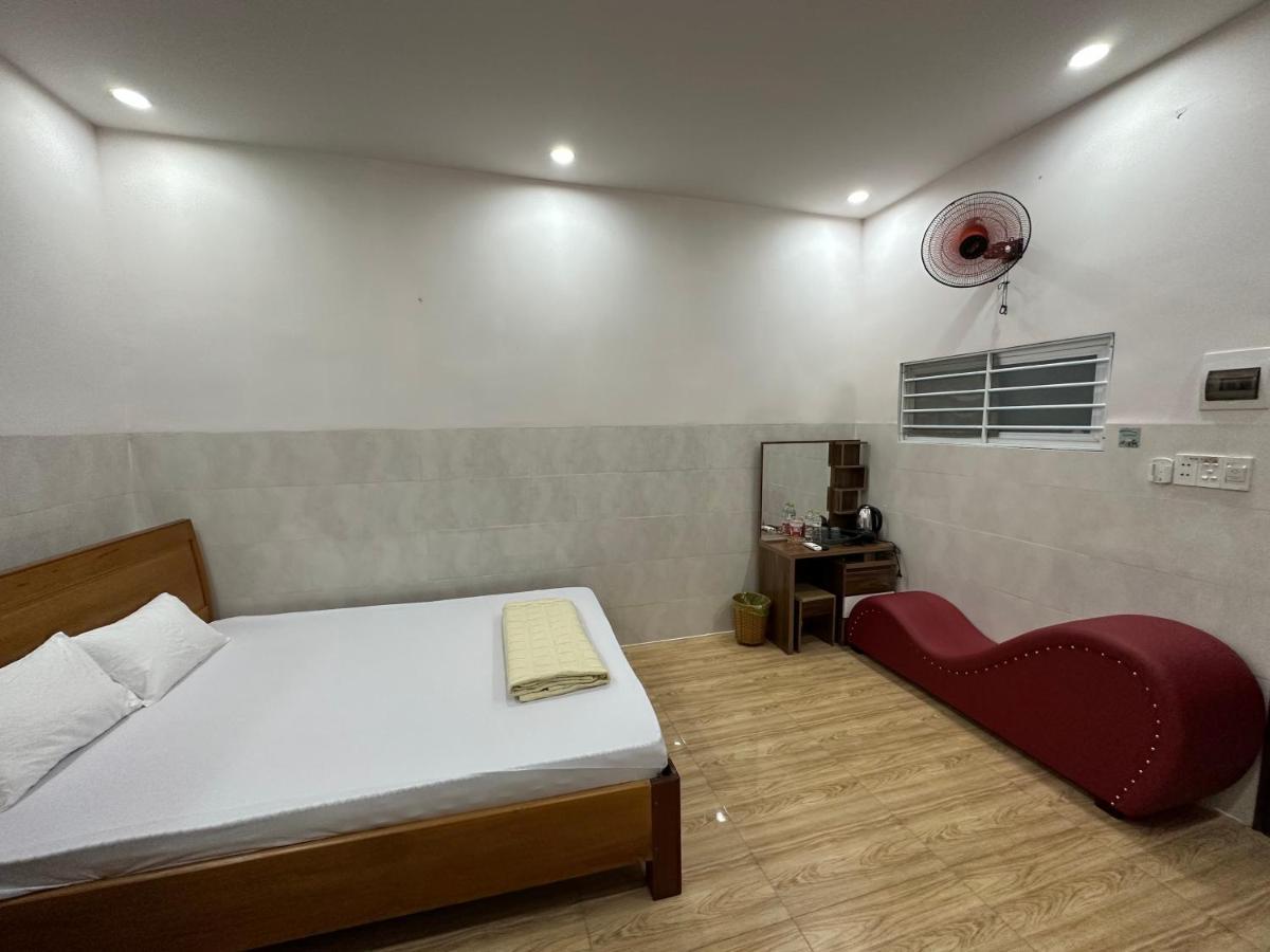 Hoang Linh Hotel Buon Ma Thuot Exterior foto