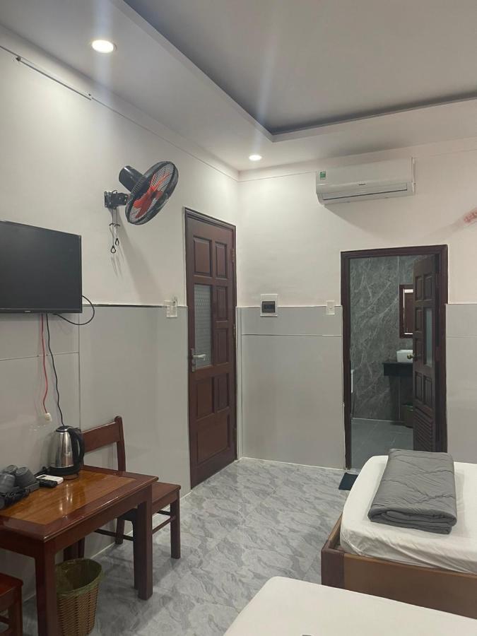 Hoang Linh Hotel Buon Ma Thuot Exterior foto