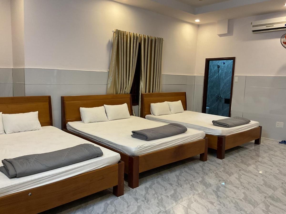 Hoang Linh Hotel Buon Ma Thuot Exterior foto