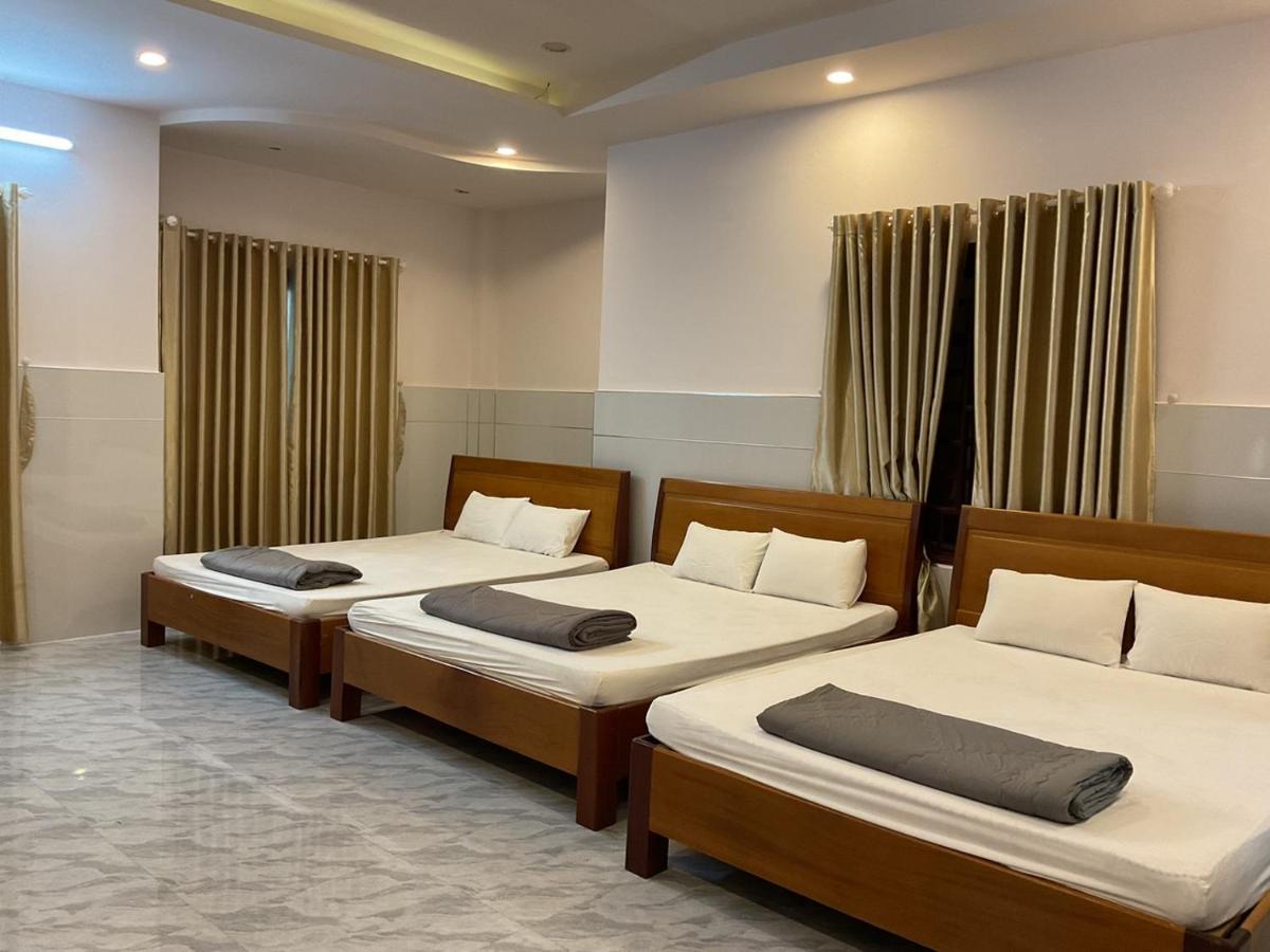 Hoang Linh Hotel Buon Ma Thuot Exterior foto